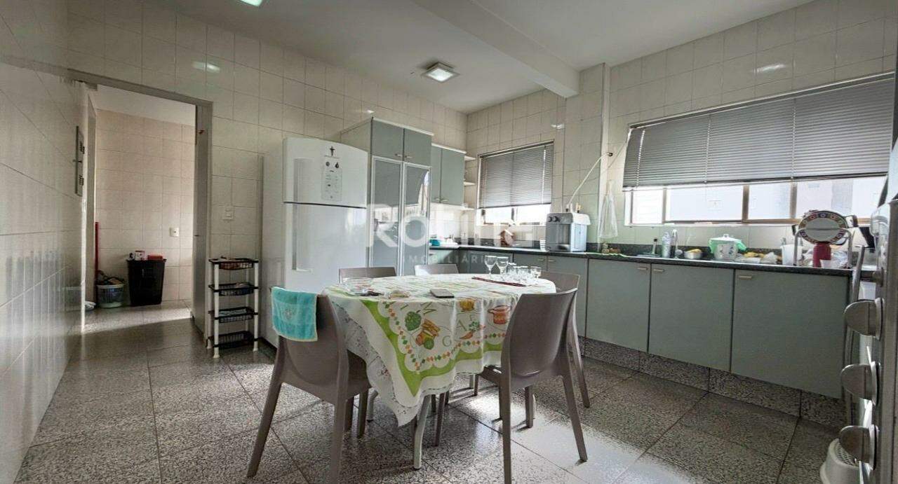 Apartamento à venda, 3 quartos em Uberlândia no bairro Santa Maria no valor de R$ 520.000,00 - Rotina Imobiliária: 