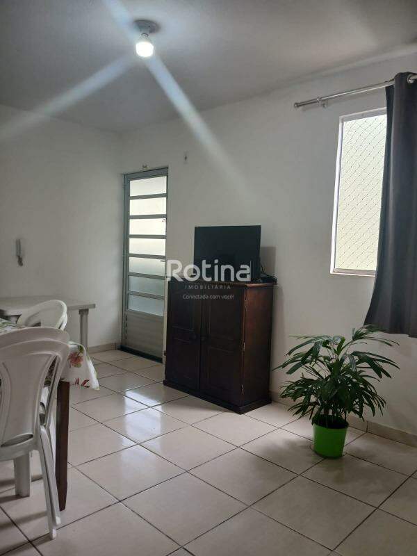 Apartamento à venda, 2 quartos em Uberlândia no bairro Mansour no valor de R$ 140.000,00 - Rotina Imobiliária: 