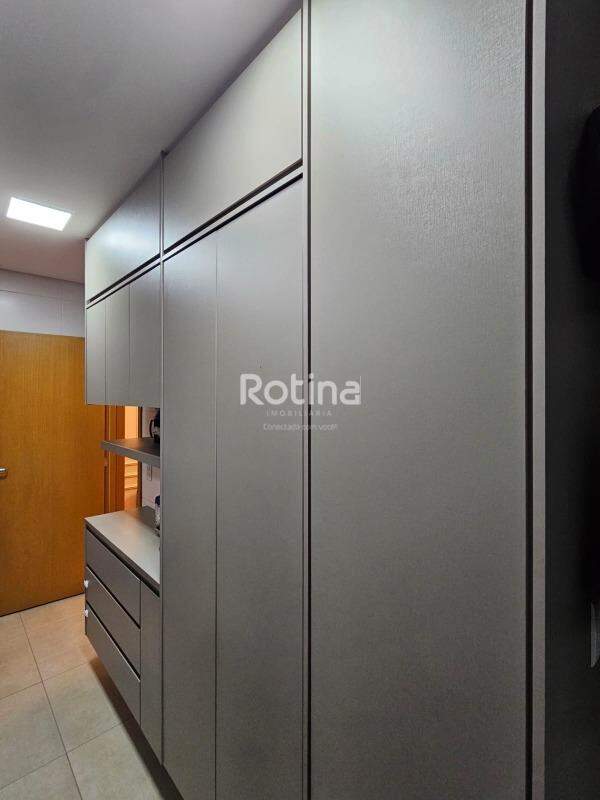 Apartamento à venda, 2 quartos em Uberlândia no bairro Centro no valor de R$ 580.000,00 - Rotina Imobiliária: 