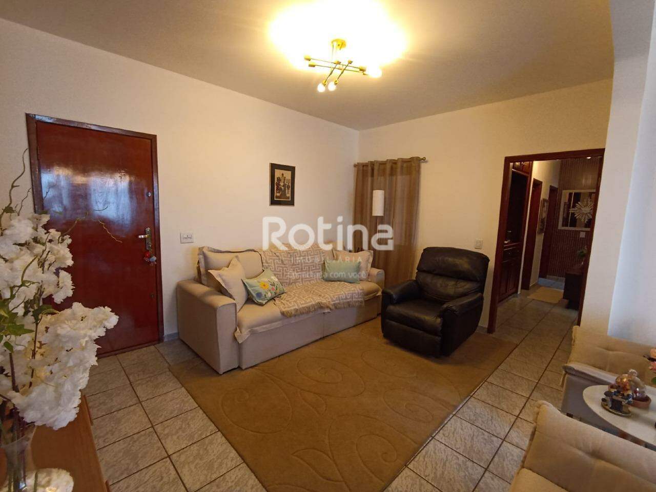 Apartamento à venda, 3 quartos em Uberlândia no bairro Santa Maria no valor de R$ 450.000,00 - Rotina Imobiliária: 