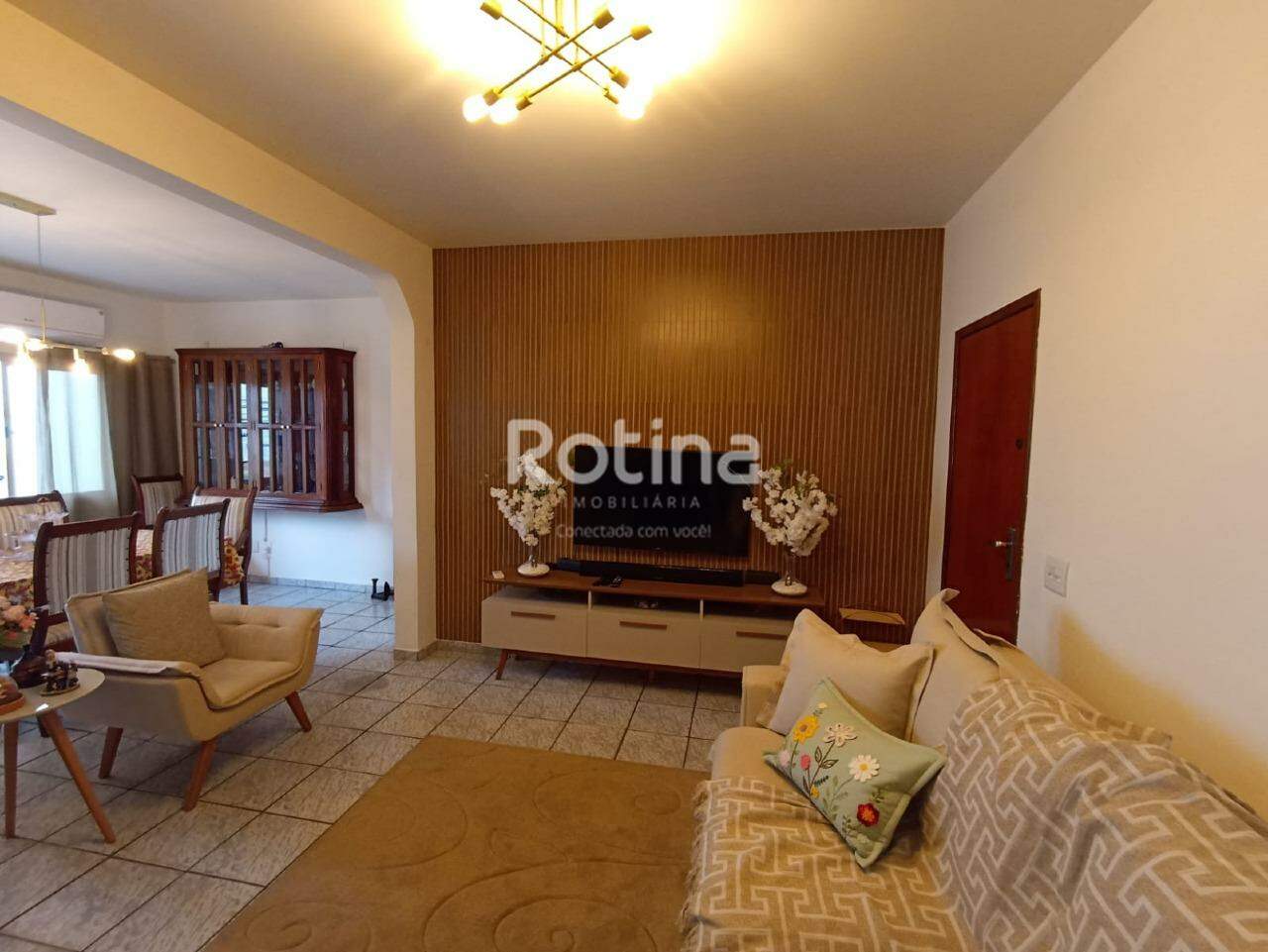 Apartamento à venda, 3 quartos em Uberlândia no bairro Santa Maria no valor de R$ 450.000,00 - Rotina Imobiliária: 