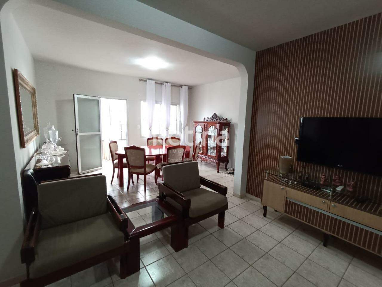 Apartamento à venda, 3 quartos em Uberlândia no bairro Santa Maria no valor de R$ 450.000,00 - Rotina Imobiliária: 
