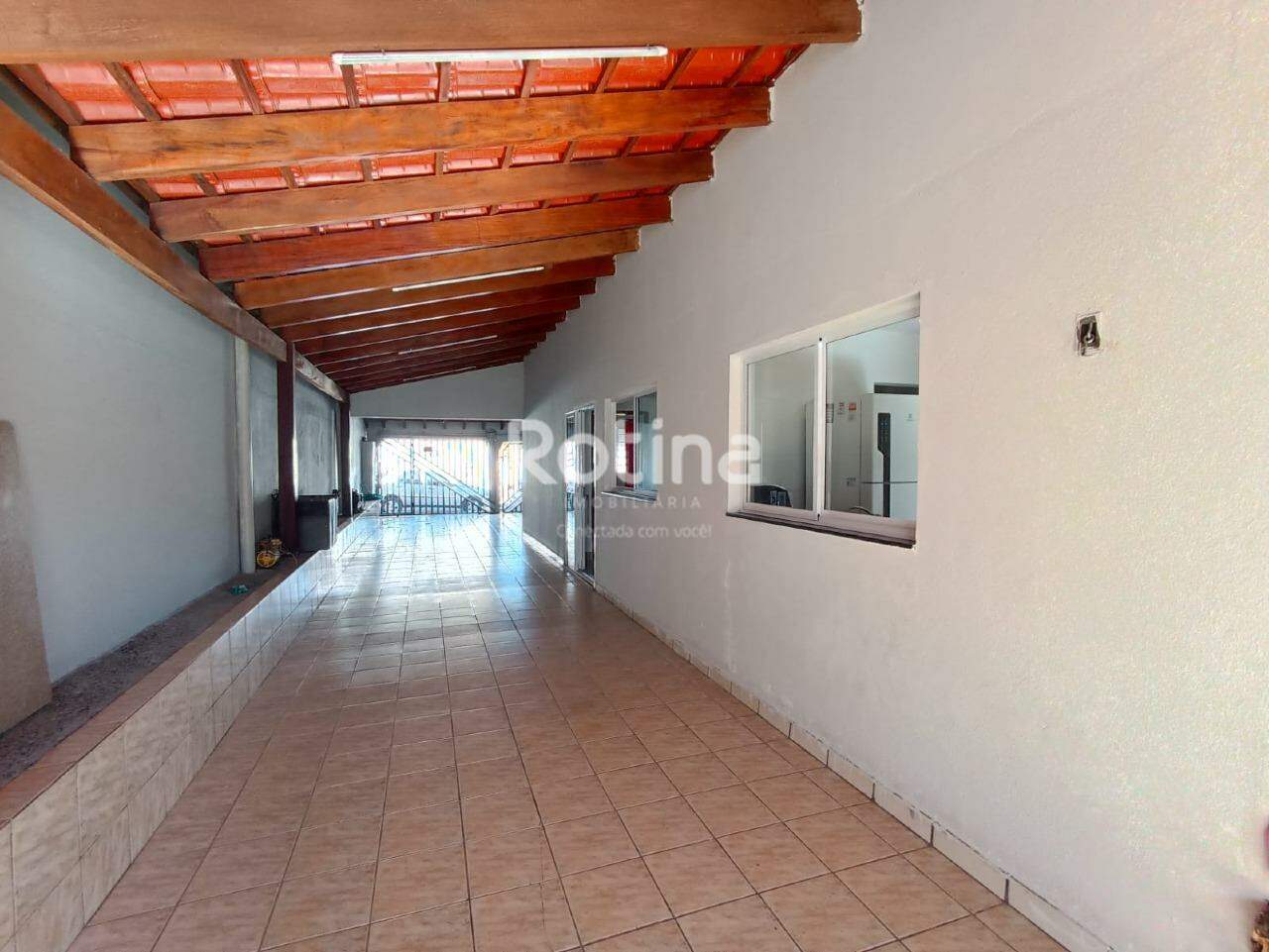 Casa à venda, 3 quartos em Uberlândia no bairro São Jorge no valor de R$ 580.000,00 - Rotina Imobiliária: 