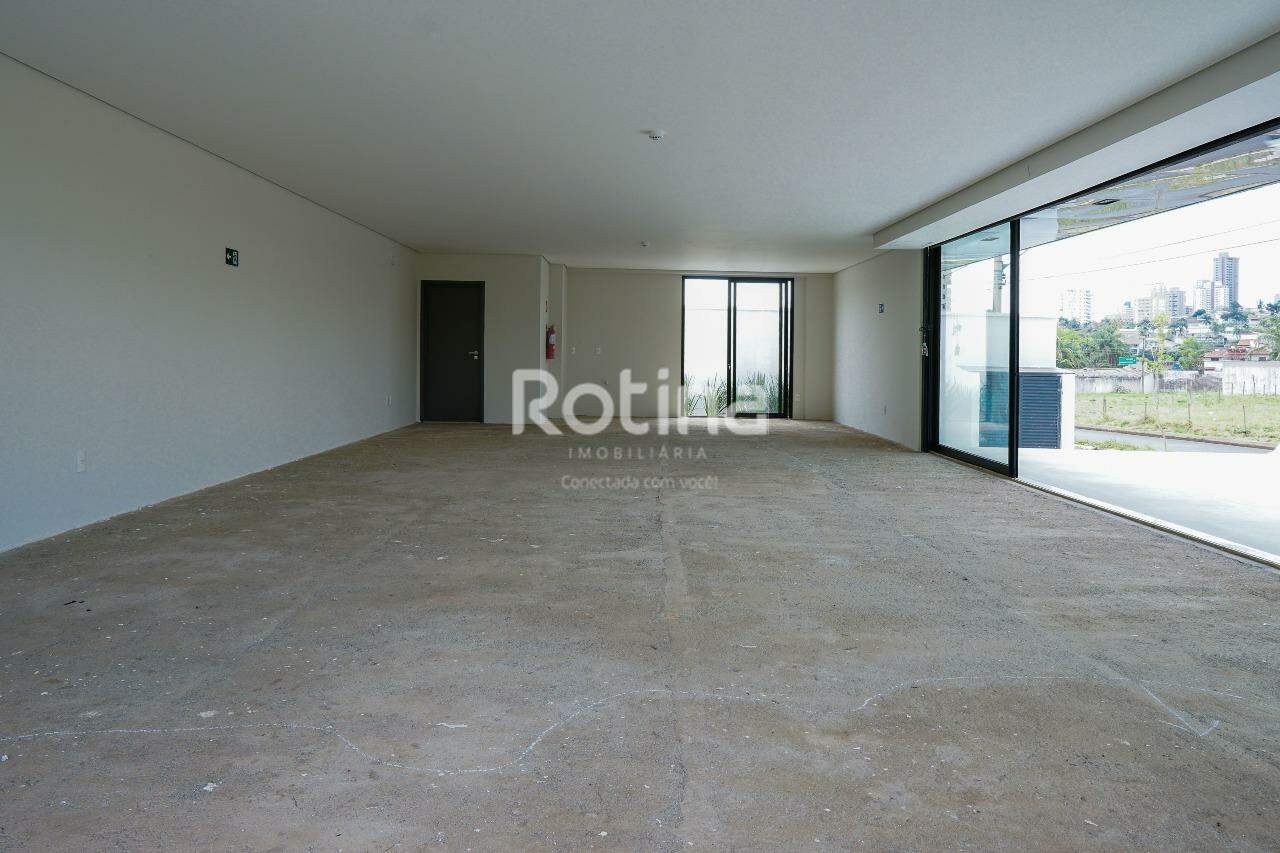 Sala para alugar, em Uberlândia no bairro Morada da Colina no valor de R$ 8.057,70 - Rotina Imobiliária: 