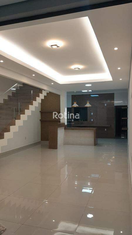 Casa à venda, 3 quartos em Uberlândia no bairro Dona Zulmira no valor de R$ 699.000,00 - Rotina Imobiliária: 