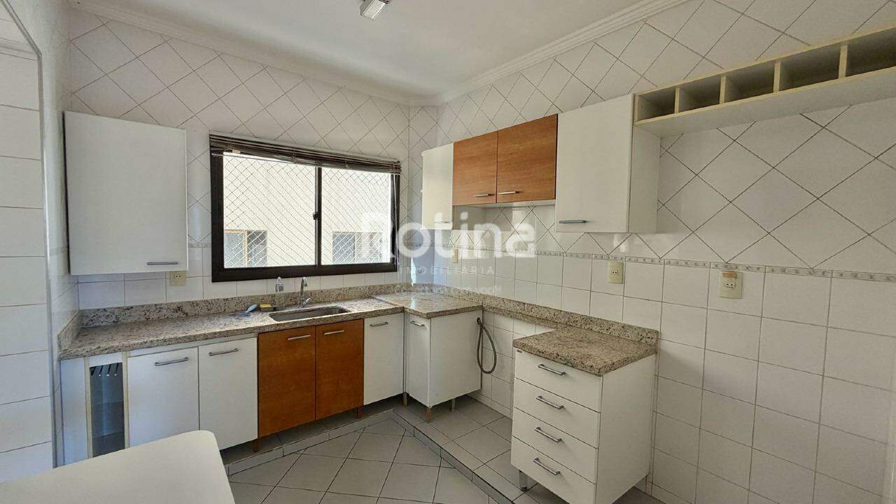 Apartamento à venda, 3 quartos em Uberlândia no bairro Santa Maria no valor de R$ 540.000,00 - Rotina Imobiliária: 