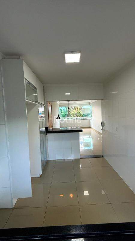 Apartamento à venda, 3 quartos em Uberlândia no bairro Tibery no valor de R$ 600.000,00 - Rotina Imobiliária: 