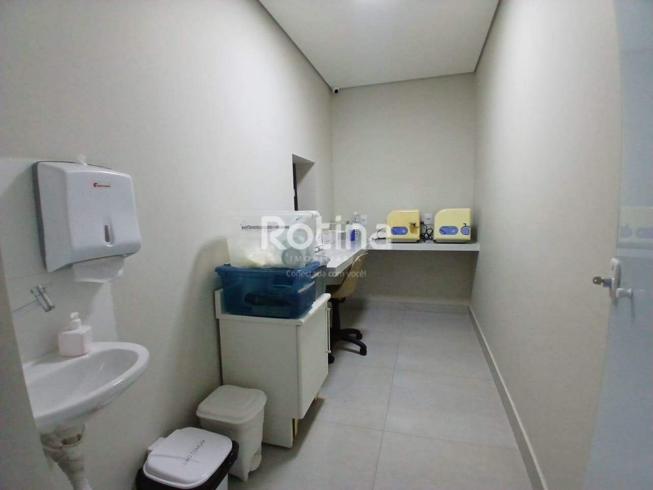 Sala para alugar, em Uberlândia no bairro Lídice no valor de R$ 1.750,00 - Rotina Imobiliária: 