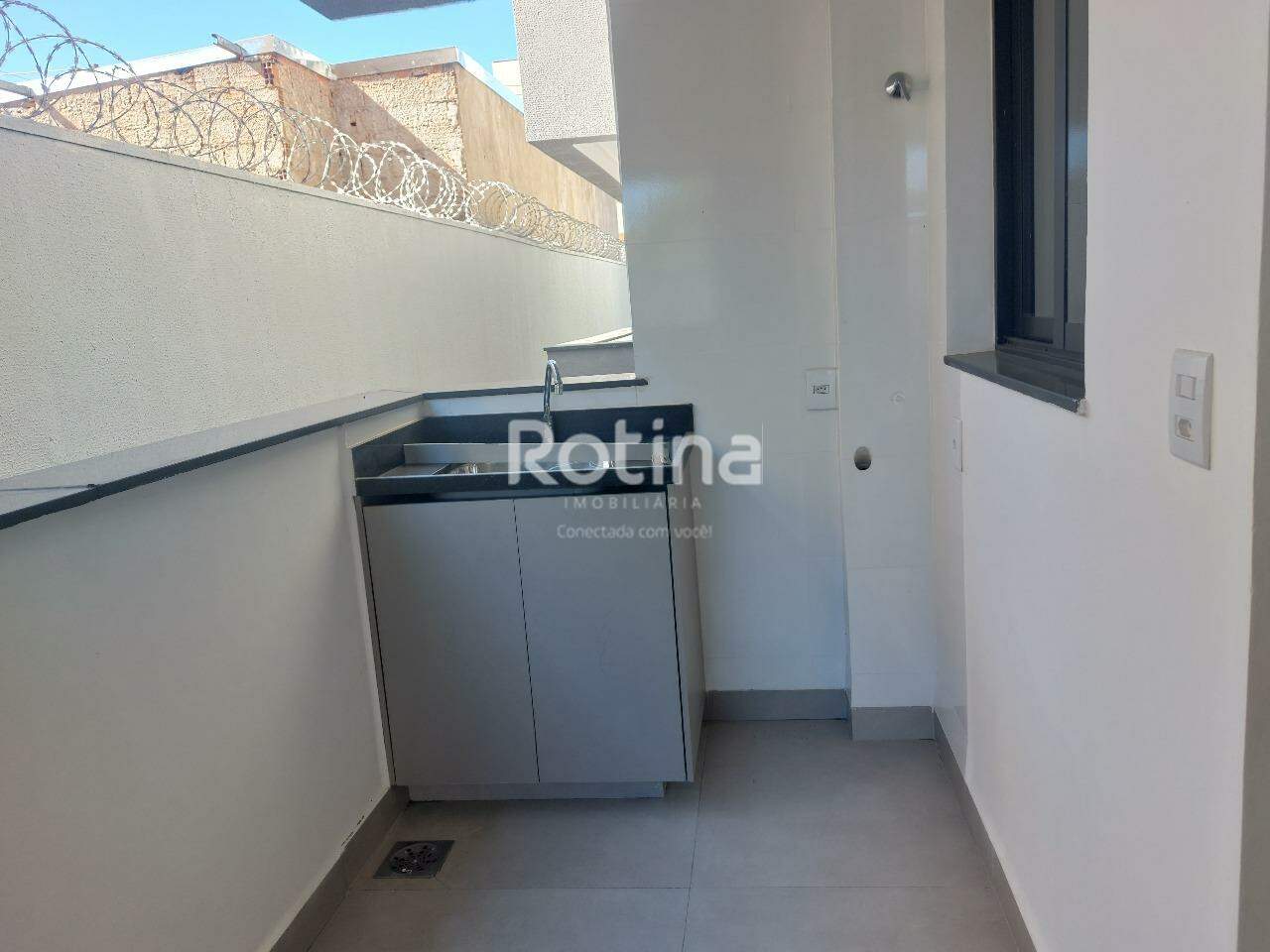 Apartamento para alugar, 2 quartos em Uberlândia no bairro Daniel Fonseca no valor de R$ 2.000,00 - Rotina Imobiliária: 