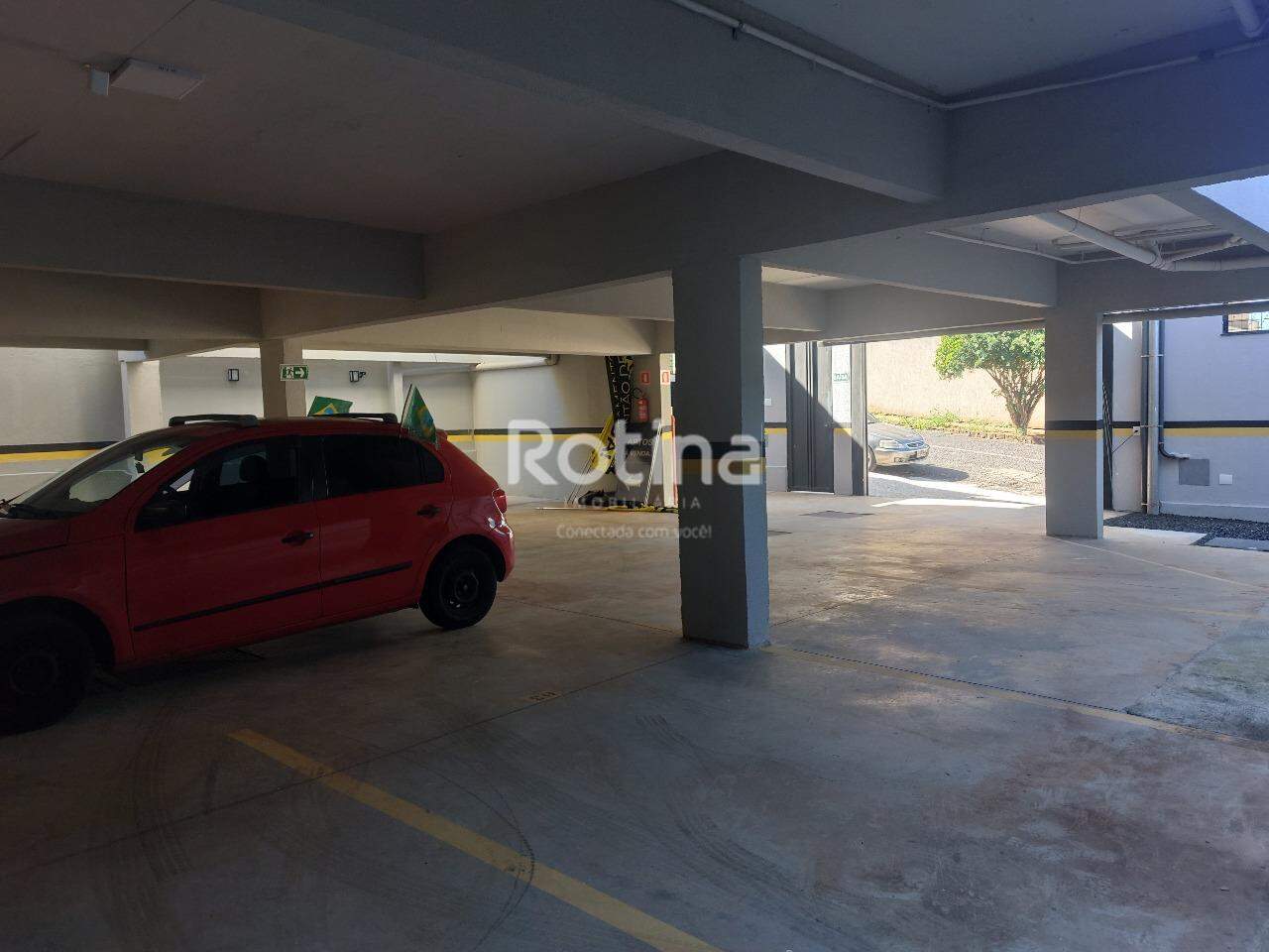 Apartamento para alugar, 2 quartos em Uberlândia no bairro Daniel Fonseca no valor de R$ 2.000,00 - Rotina Imobiliária: 