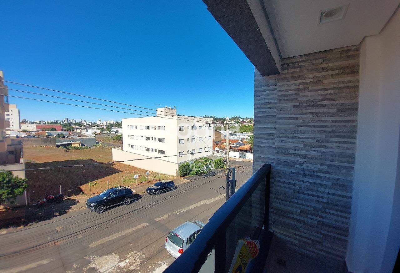 Apartamento para alugar, 2 quartos em Uberlândia no bairro Daniel Fonseca no valor de R$ 2.000,00 - Rotina Imobiliária: 