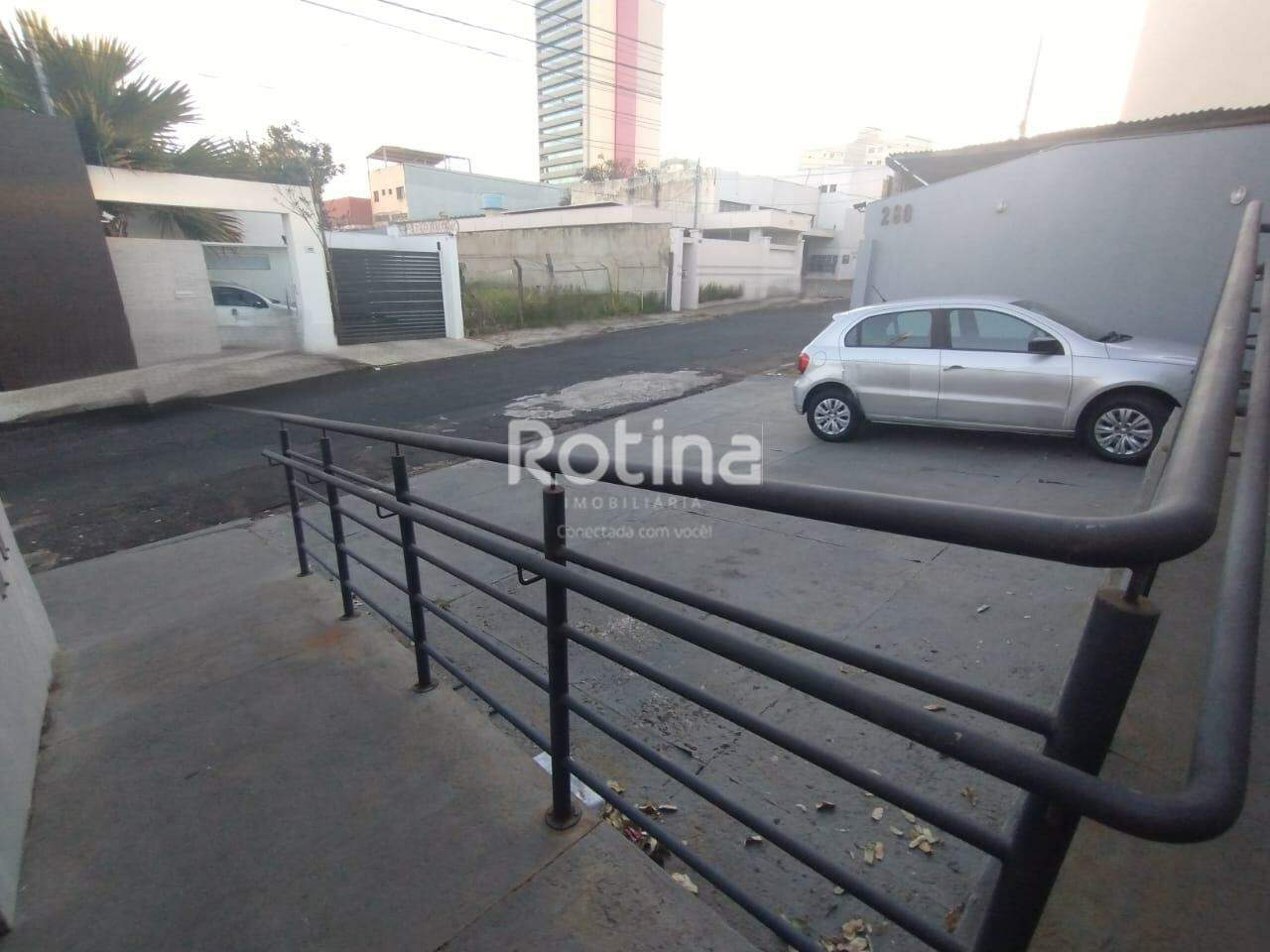 Casa Comercial para alugar, 2 quartos em Uberlândia no bairro Brasil no valor de R$ 5.900,00 - Rotina Imobiliária: 
