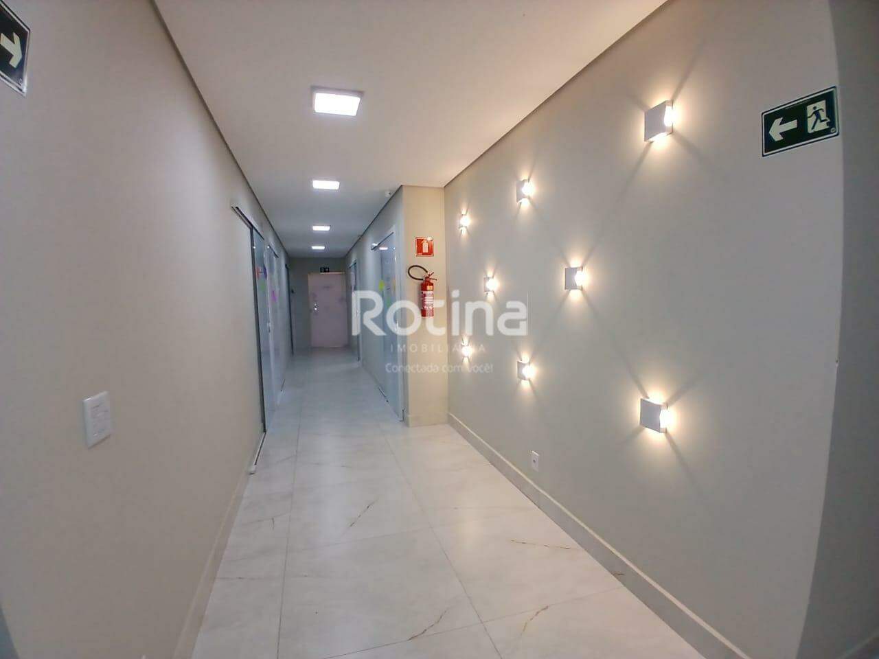 Sala para alugar, em Uberlândia no bairro Lídice no valor de R$ 1.650,00 - Rotina Imobiliária: 