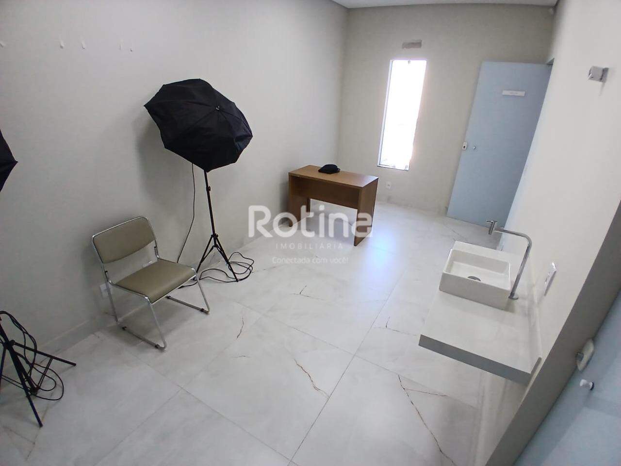 Sala para alugar, em Uberlândia no bairro Lídice no valor de R$ 2.200,00 - Rotina Imobiliária: 