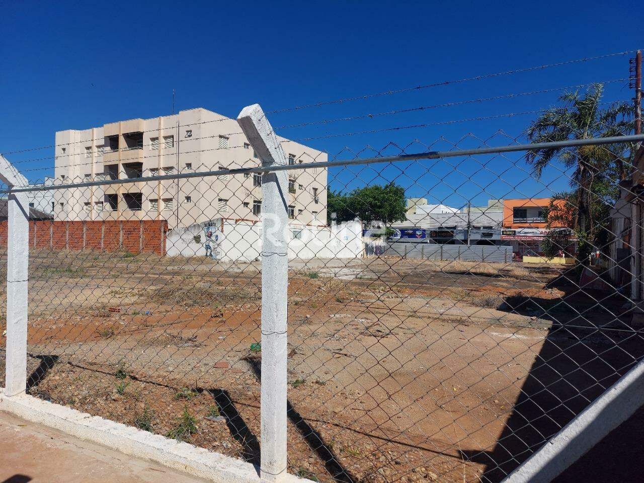Área para alugar, em Uberlândia no bairro Daniel Fonseca no valor de R$ 25.000,00 - Rotina Imobiliária: 