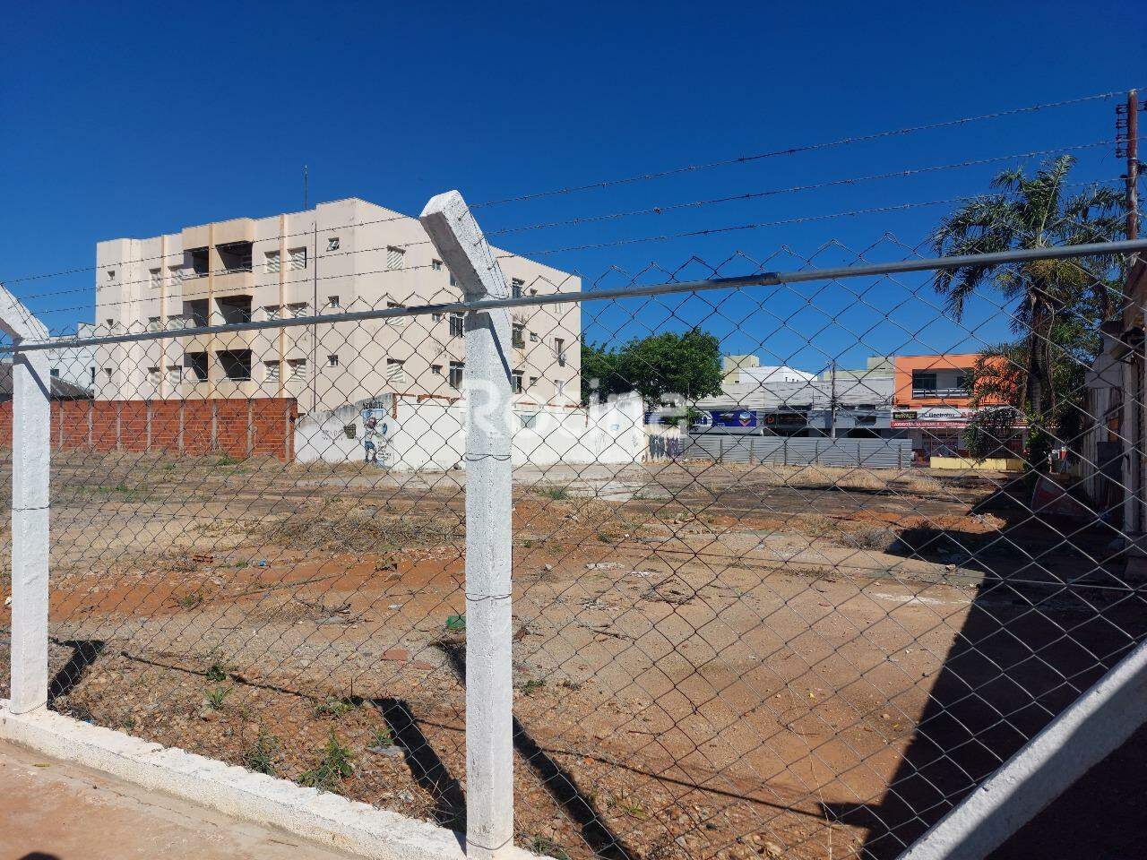Área para alugar, em Uberlândia no bairro Daniel Fonseca no valor de R$ 25.000,00 - Rotina Imobiliária: 