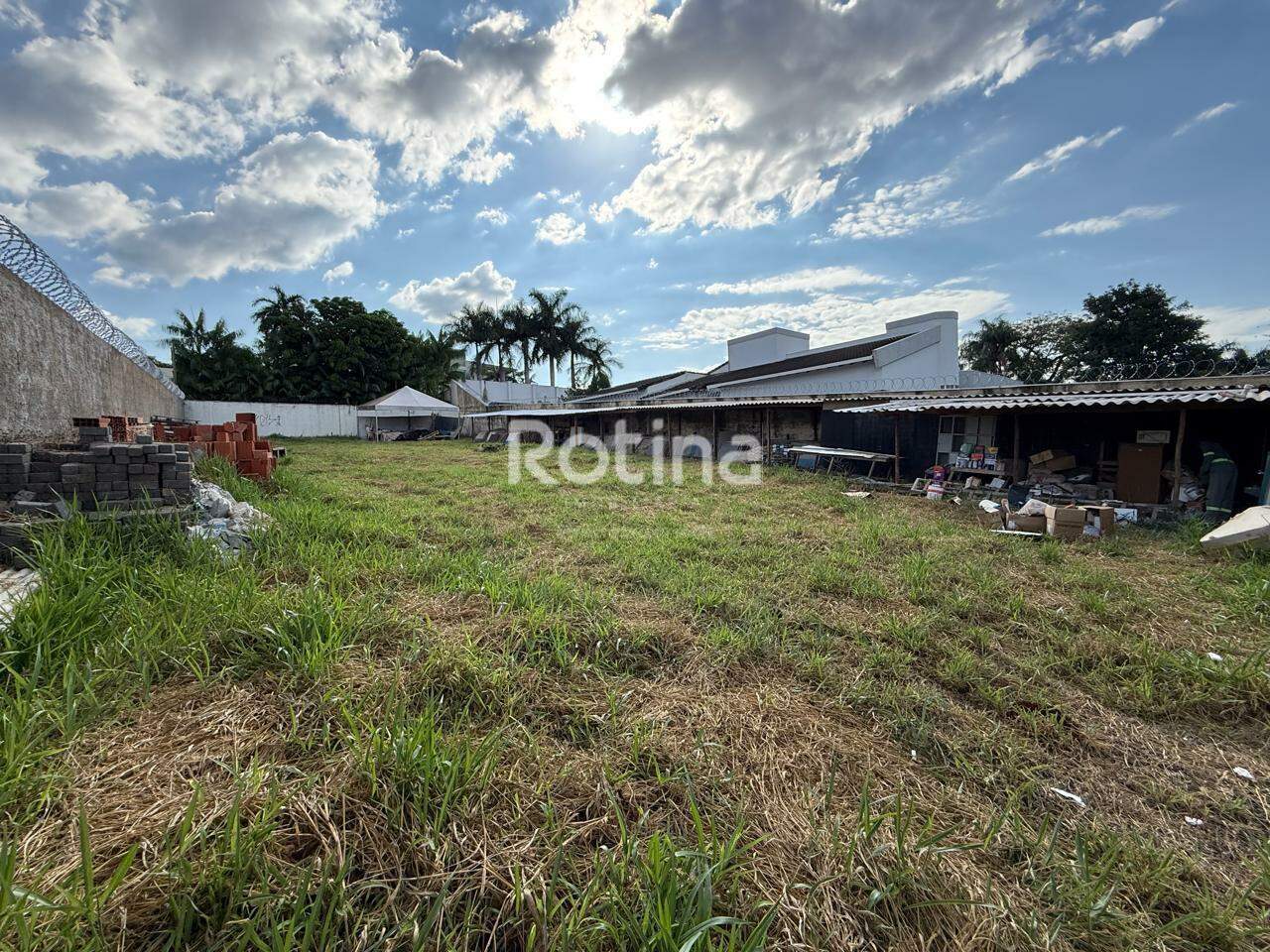 Terreno à venda, em Uberlândia no bairro Cidade Jardim no valor de R$ 1.575.000,00 - Rotina Imobiliária: 