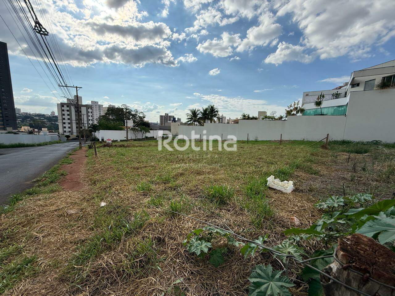Terreno à venda, em Uberlândia no bairro Jardim Colina no valor de R$ 661.500,00 - Rotina Imobiliária: 