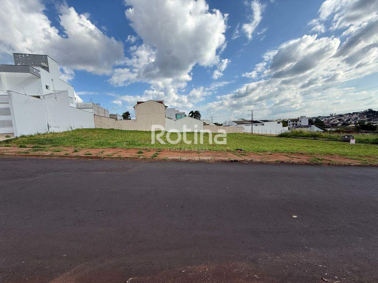 Terreno à venda, em Uberlândia no bairro Jardim Colina no valor de R$ 1.113.000,00 - Rotina Imobiliária: 