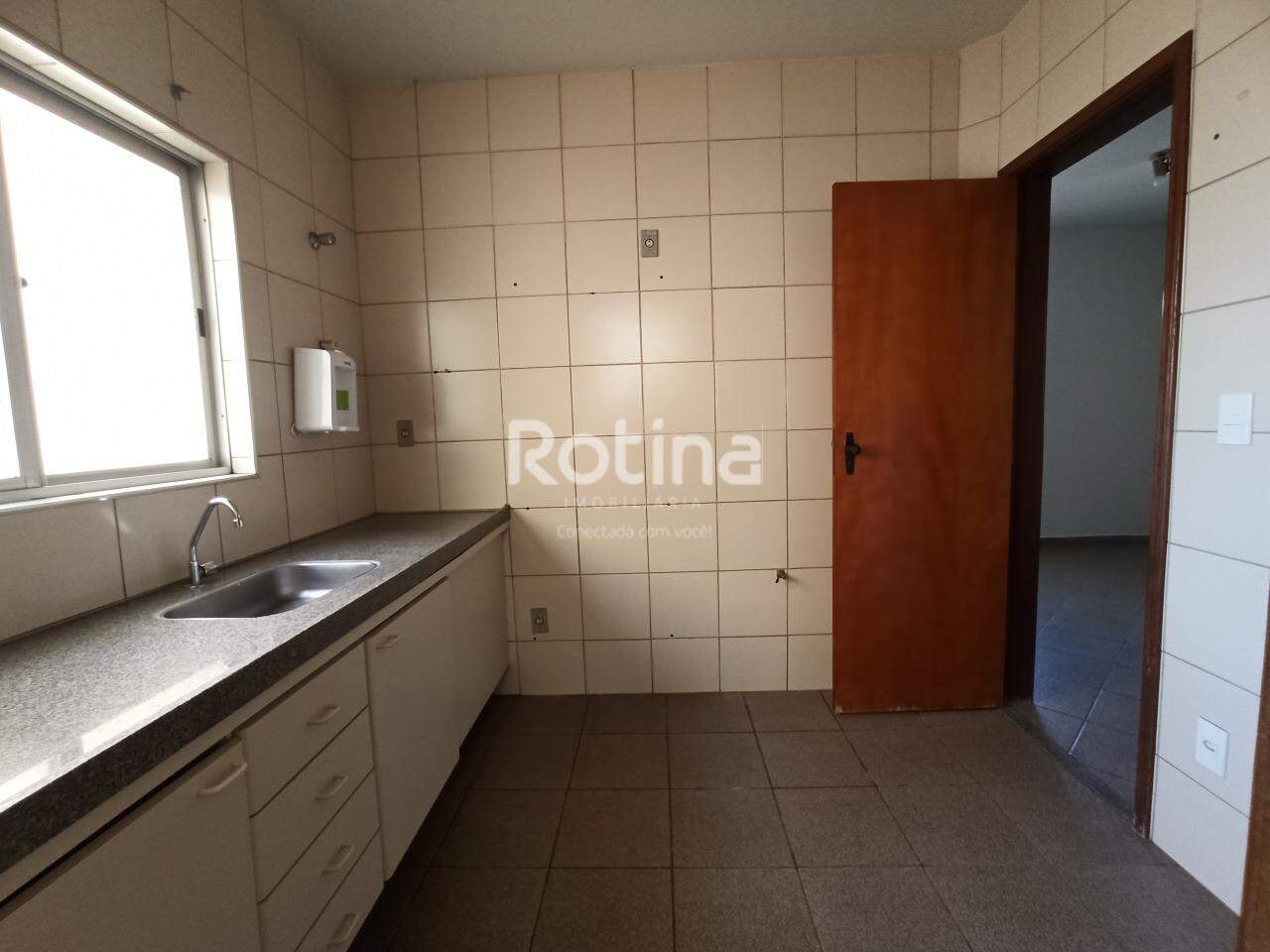 Apartamento para alugar, 2 quartos em Uberlândia no bairro Saraiva no valor de R$ 1.450,00 - Rotina Imobiliária: 