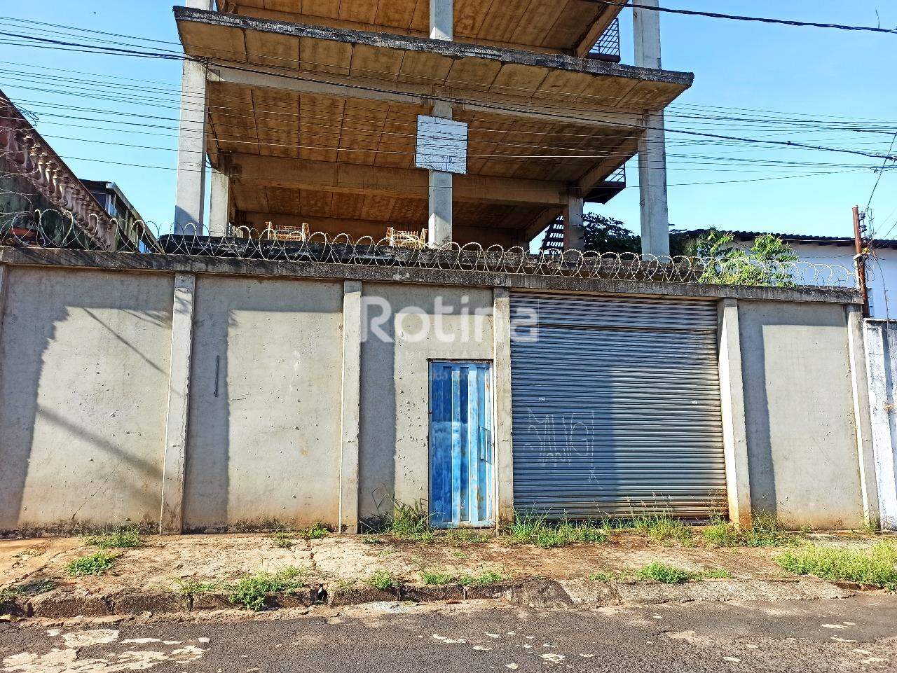 Prédio Inteiro para alugar, em Uberlândia no bairro Tabajaras no valor de R$ 0,01 - Rotina Imobiliária: 