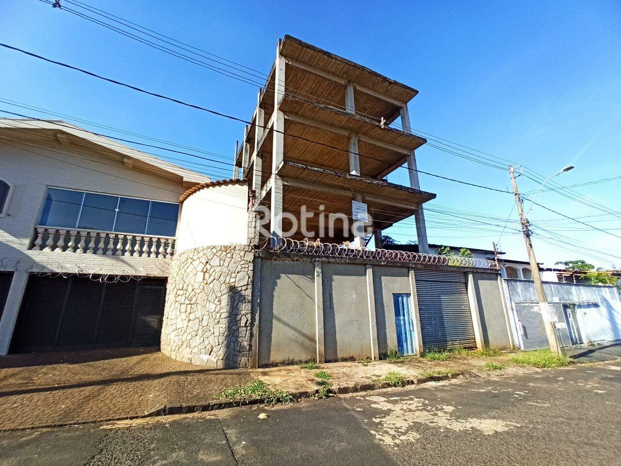 Prédio Inteiro para alugar, em Uberlândia no bairro Tabajaras no valor de R$ 0,01 - Rotina Imobiliária: 