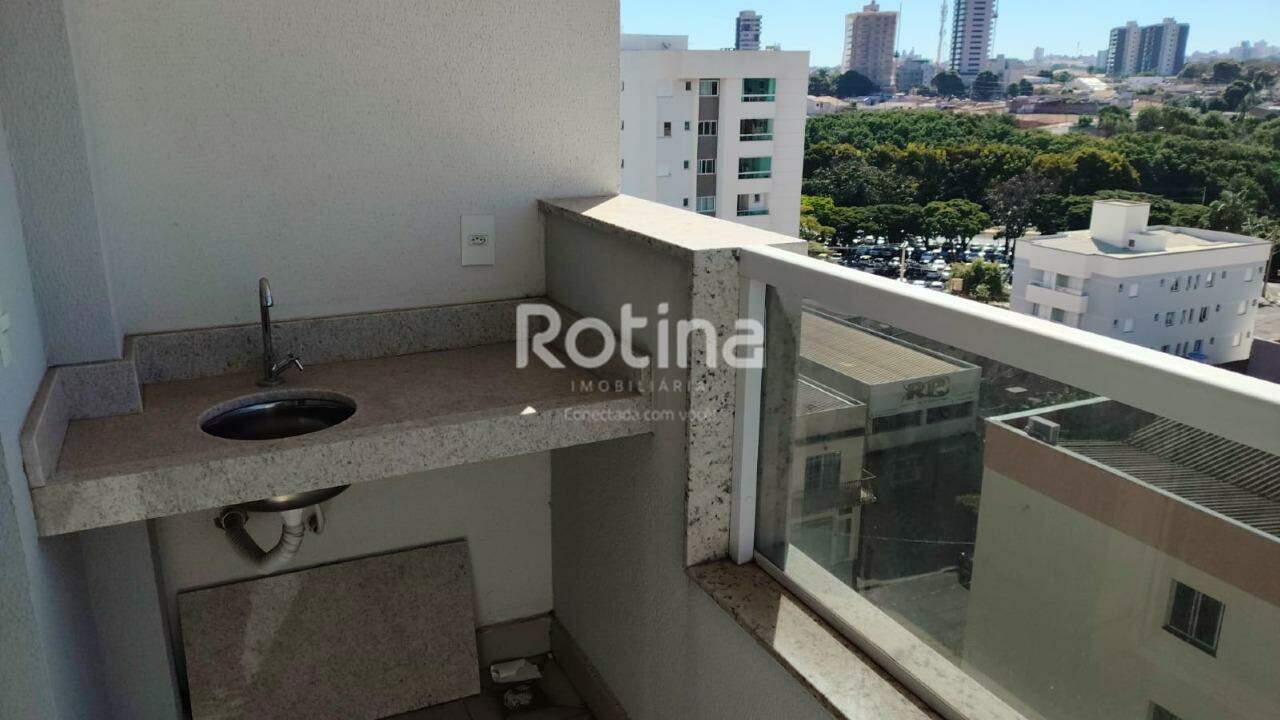 Apartamento para alugar, 2 quartos em Uberlândia no bairro Santa Mônica no valor de R$ 2.500,00 - Rotina Imobiliária: 