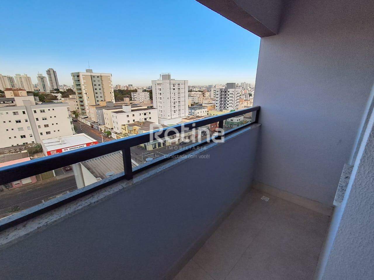 Apartamento para alugar, em Uberlândia no bairro Santa Mônica no valor de R$ 2.700,00 - Rotina Imobiliária: 