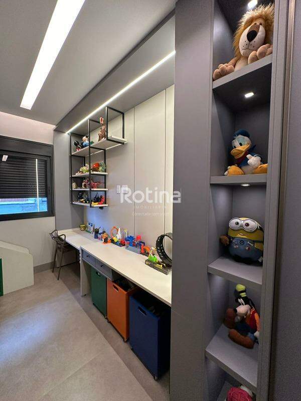 Casa Condomínio Fechado à venda, 4 quartos em Uberlândia no bairro Nova Uberlândia no valor de R$ 4.200.000,00 - Rotina Imobiliária: 