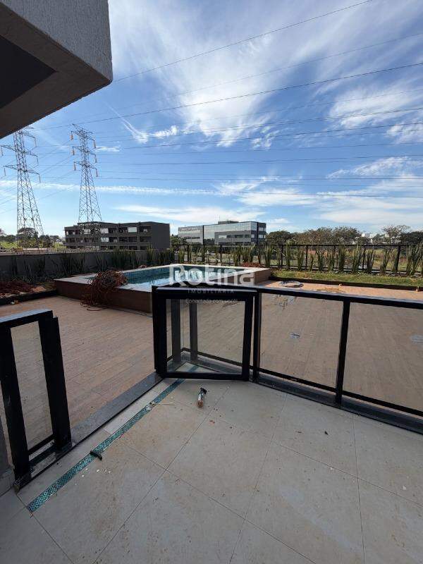 Apartamento à venda, 3 quartos em Uberlândia no bairro Jardim Karaíba no valor de R$ 1.100.000,00 - Rotina Imobiliária: 