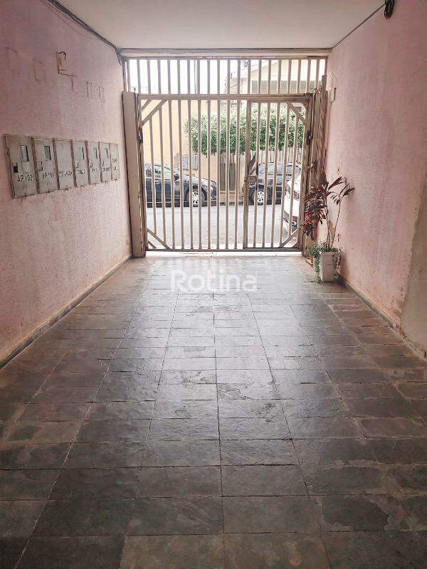 Apartamento à venda, 3 quartos em Uberlândia no bairro Bom Jesus no valor de R$ 275.000,00 - Rotina Imobiliária: 