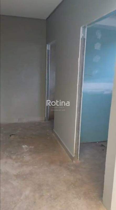 Galpão para alugar, em Uberlândia no bairro Laranjeiras no valor de R$ 4.500,00 - Rotina Imobiliária: 