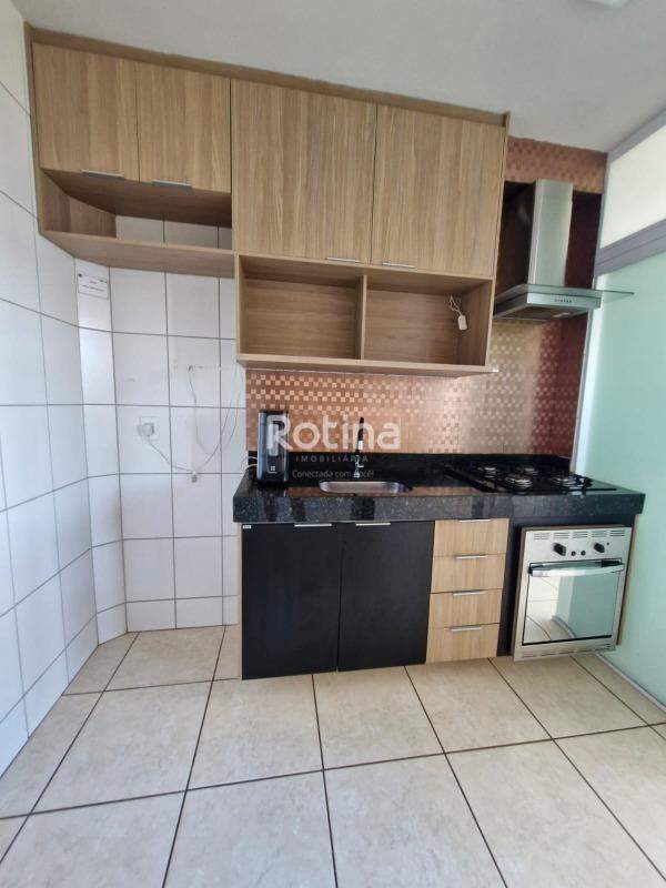 Apartamento para alugar, 2 quartos em Uberlândia no bairro Patrimônio no valor de R$ 1.800,00 - Rotina Imobiliária: 
