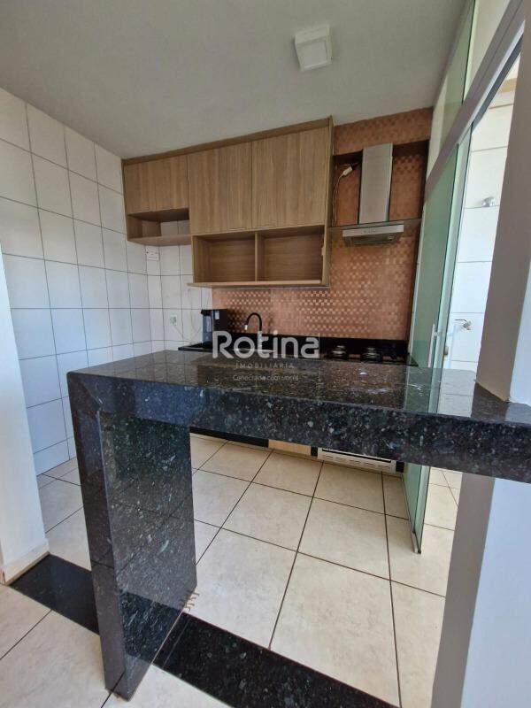 Apartamento para alugar, 2 quartos em Uberlândia no bairro Patrimônio no valor de R$ 1.800,00 - Rotina Imobiliária: 