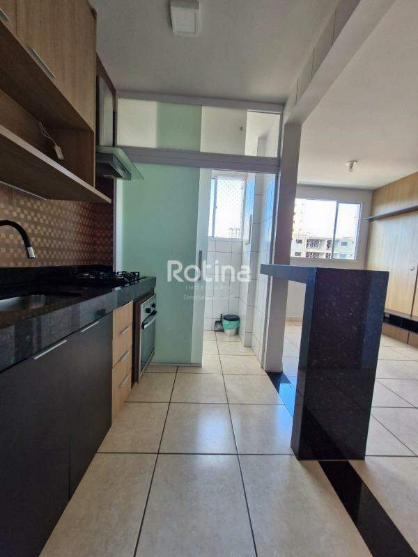 Apartamento para alugar, 2 quartos em Uberlândia no bairro Patrimônio no valor de R$ 1.800,00 - Rotina Imobiliária: 
