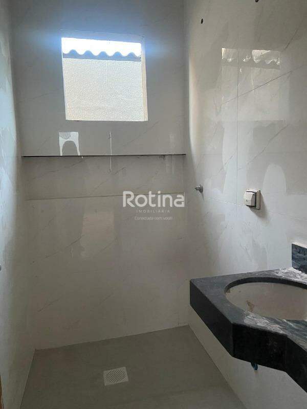 Casa à venda, 3 quartos em Uberlândia no bairro Jardim Brasília no valor de R$ 440.000,00 - Rotina Imobiliária: 