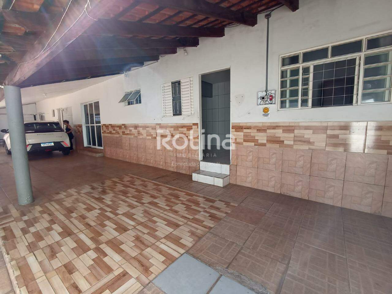 Casa à venda, 2 quartos em Uberlândia no bairro Bom Jesus no valor de R$ 380.000,00 - Rotina Imobiliária: 