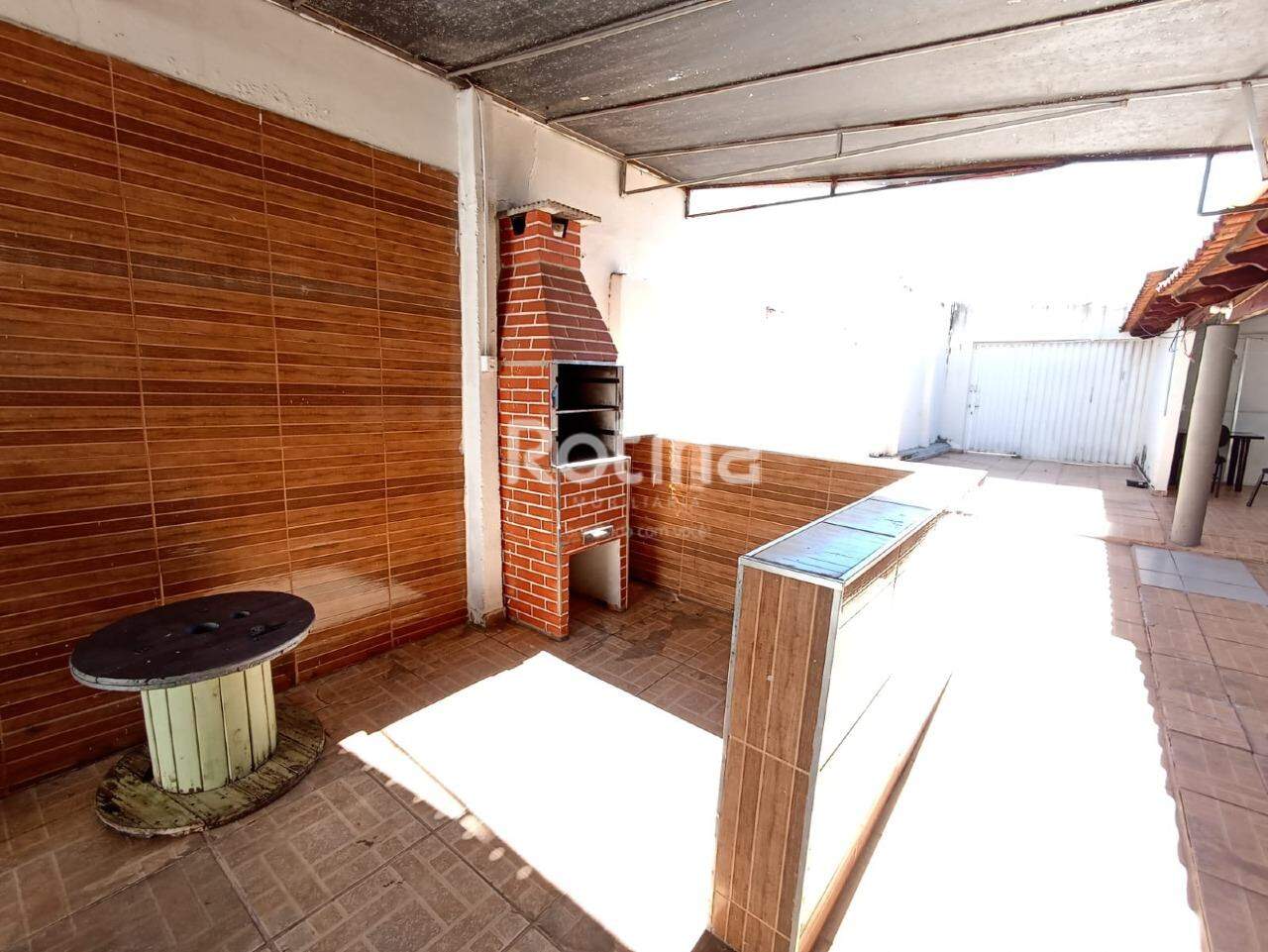 Casa à venda, 2 quartos em Uberlândia no bairro Bom Jesus no valor de R$ 380.000,00 - Rotina Imobiliária: 