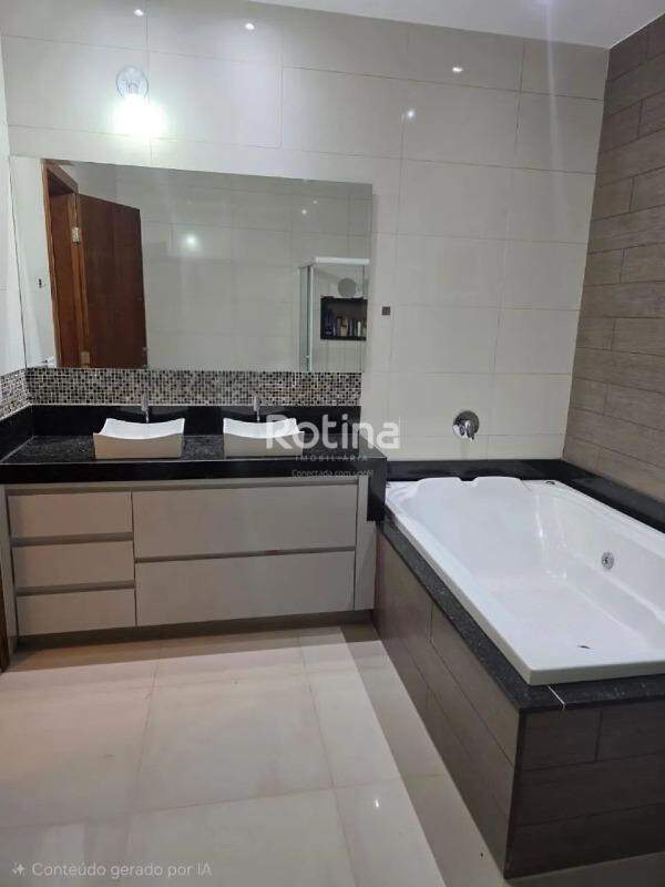 Casa à venda, 3 quartos em Uberlândia no bairro Jardim Patrícia no valor de R$ 765.000,00 - Rotina Imobiliária: 