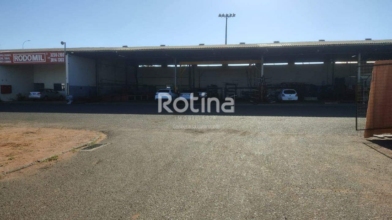 Galpão para alugar, em Uberlândia no bairro Distrito Industrial no valor de R$ 25.000,00 - Rotina Imobiliária: 