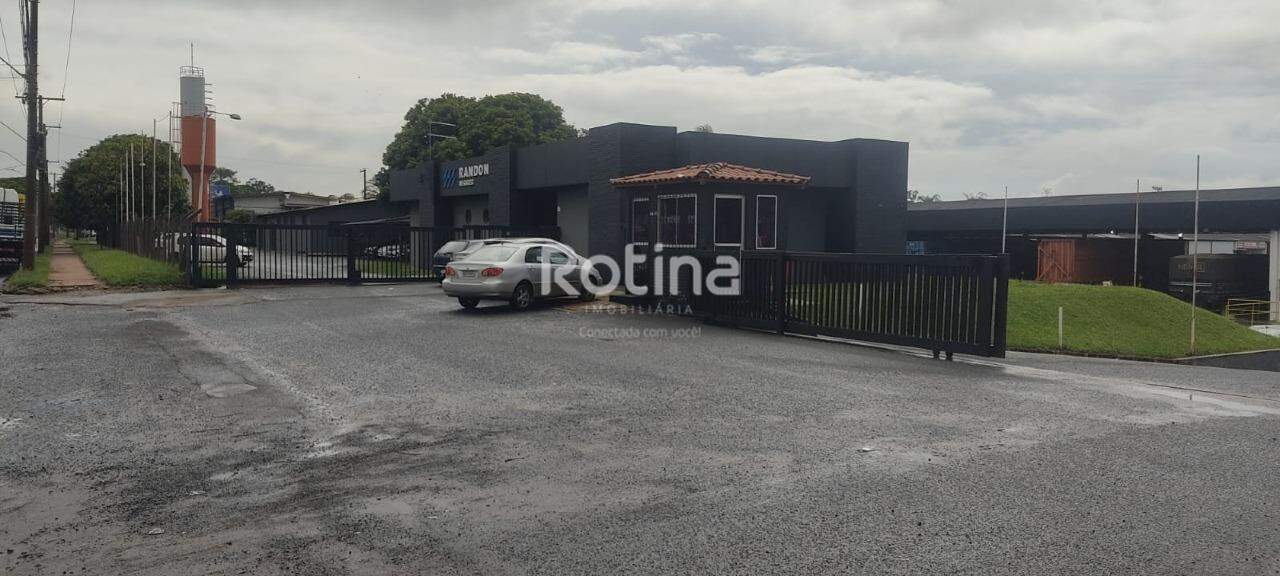 Galpão para alugar, em Uberlândia no bairro Distrito Industrial no valor de R$ 25.000,00 - Rotina Imobiliária: 
