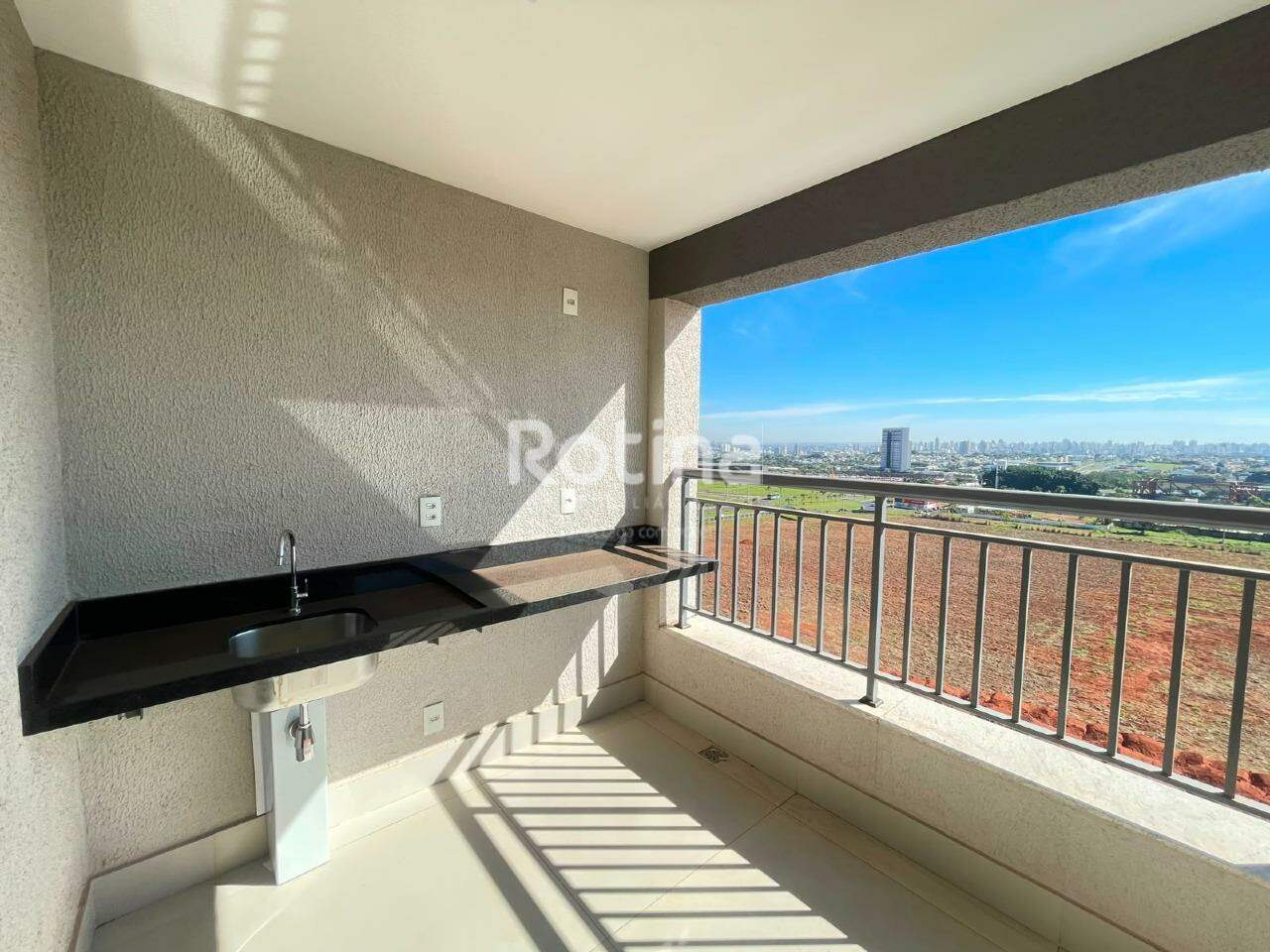 Apartamento para alugar, 3 quartos em Uberlândia no bairro Jardim Sul no valor de R$ 5.300,00 - Rotina Imobiliária: 