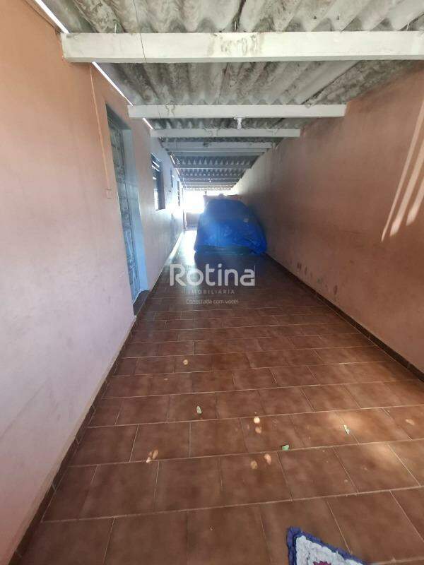 Casa à venda, 3 quartos em Uberlândia no bairro Presidente Roosevelt no valor de R$ 550.000,00 - Rotina Imobiliária: 