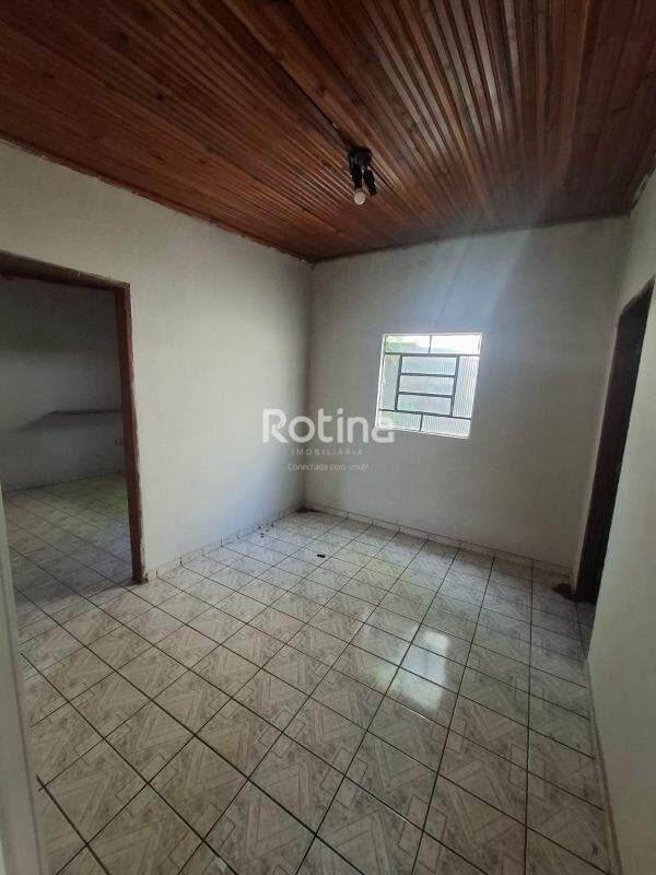 Casa à venda, 3 quartos em Uberlândia no bairro Presidente Roosevelt no valor de R$ 550.000,00 - Rotina Imobiliária: 