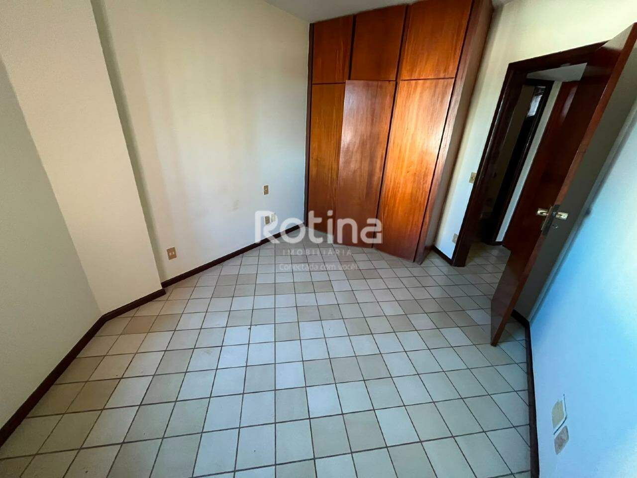 Apartamento para alugar, 1 quarto em Uberlândia no bairro Centro no valor de R$ 1.350,00 - Rotina Imobiliária: 