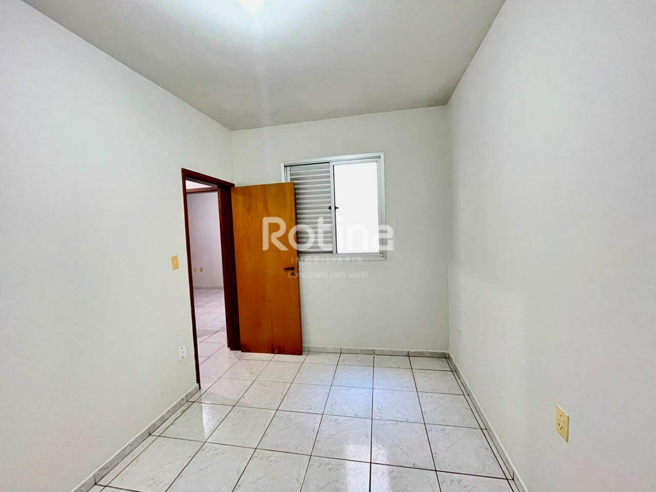 Apartamento à venda, 3 quartos em Uberlândia no bairro Brasil no valor de R$ 390.000,00 - Rotina Imobiliária: 