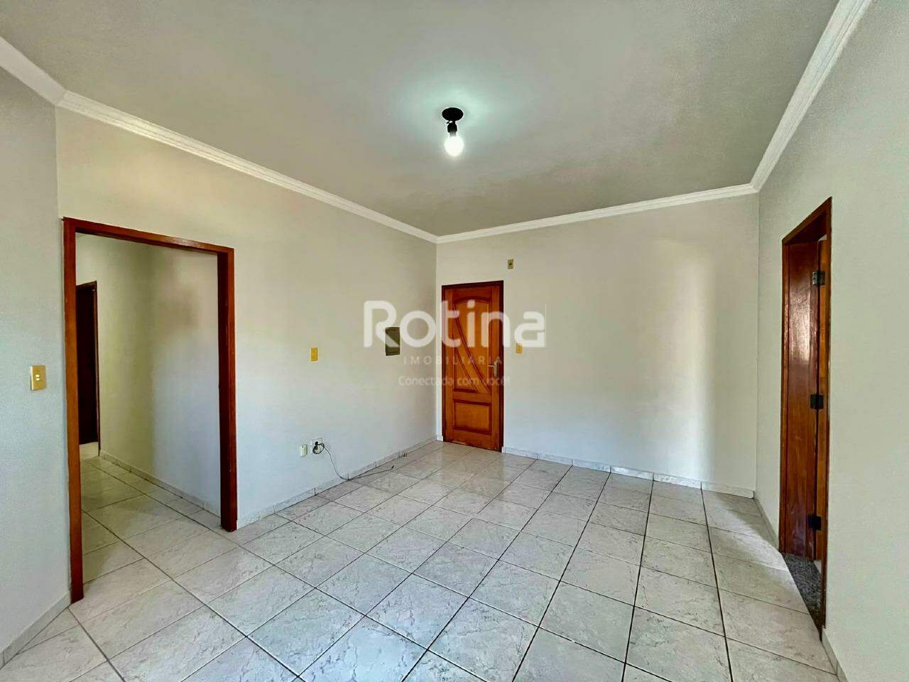 Apartamento à venda, 3 quartos em Uberlândia no bairro Brasil no valor de R$ 390.000,00 - Rotina Imobiliária: 