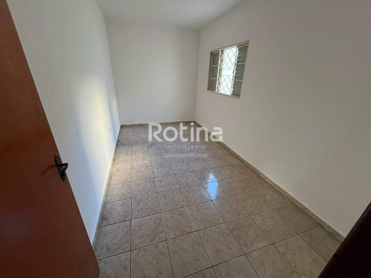 Casa para alugar, 2 quartos em Uberlândia no bairro Tibery no valor de R$ 1.500,00 - Rotina Imobiliária: 