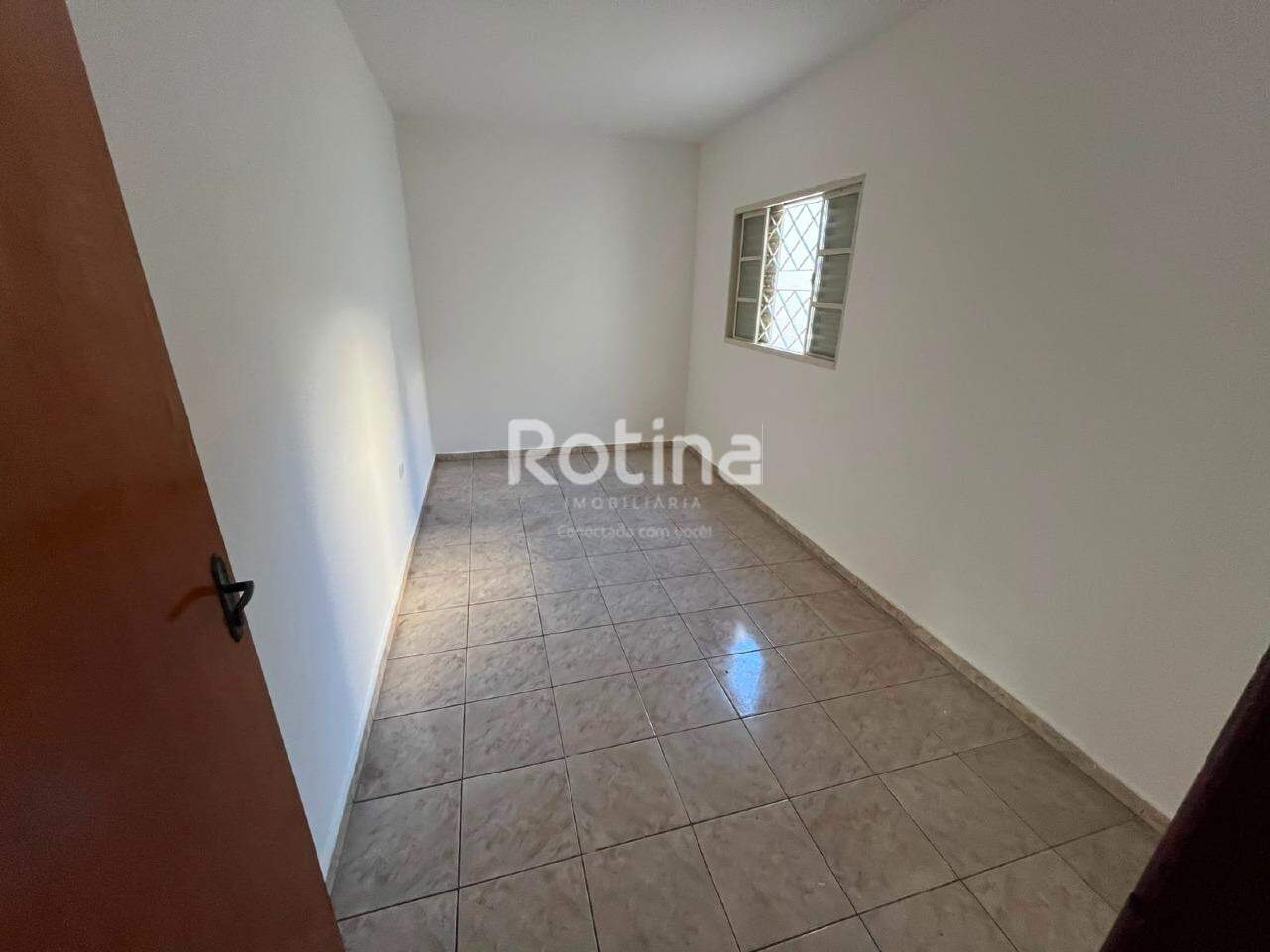 Casa para alugar, 2 quartos em Uberlândia no bairro Tibery no valor de R$ 1.500,00 - Rotina Imobiliária: 