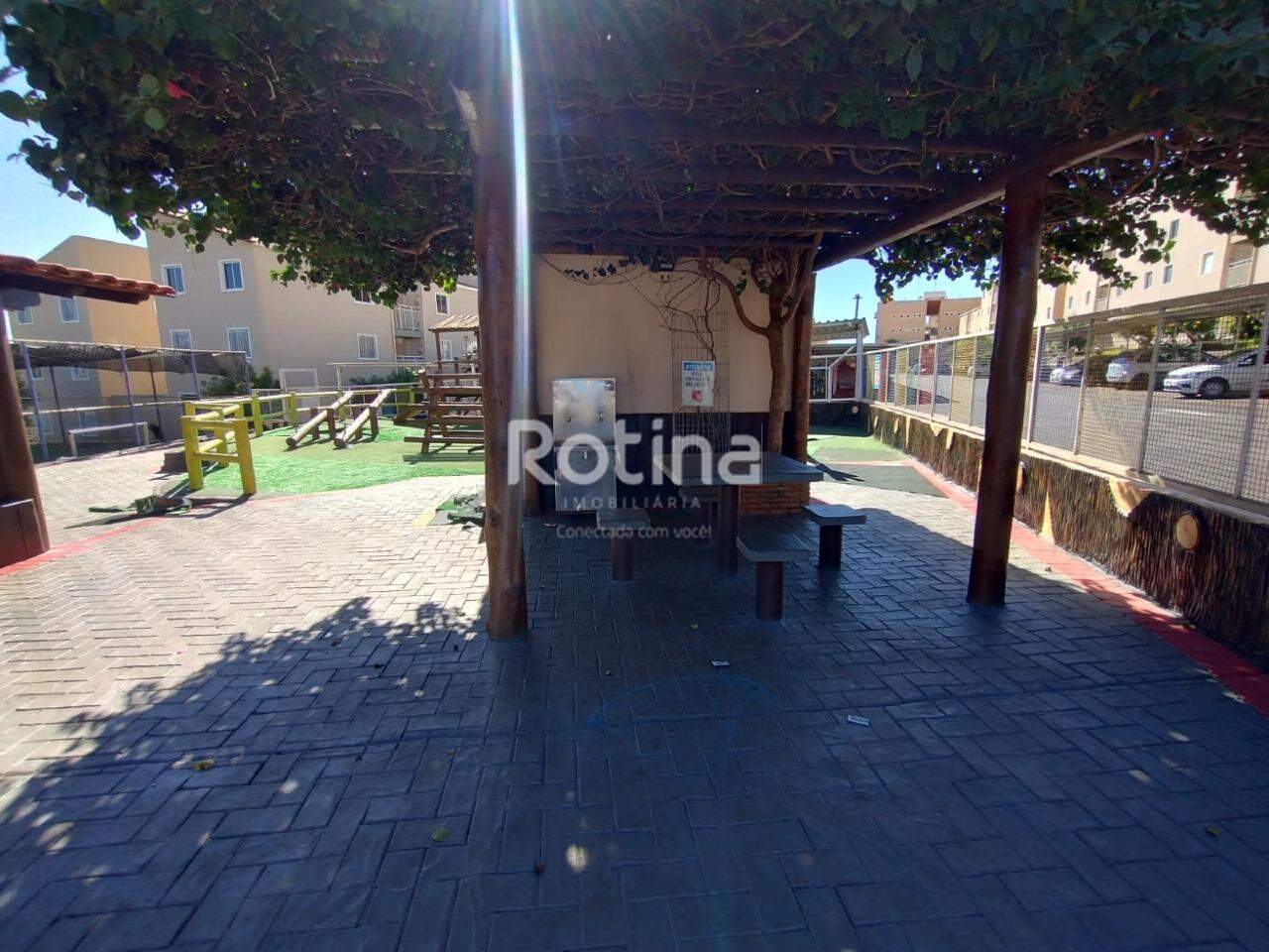 Apartamento para alugar, 3 quartos em Uberlândia no bairro Chacaras Tubalina e Quartel no valor de R$ 1.300,00 - Rotina Imobiliária: 